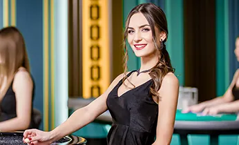 Đá gà cựa sắt quyết liệt